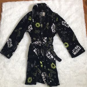 B2G2 Star Wars robe